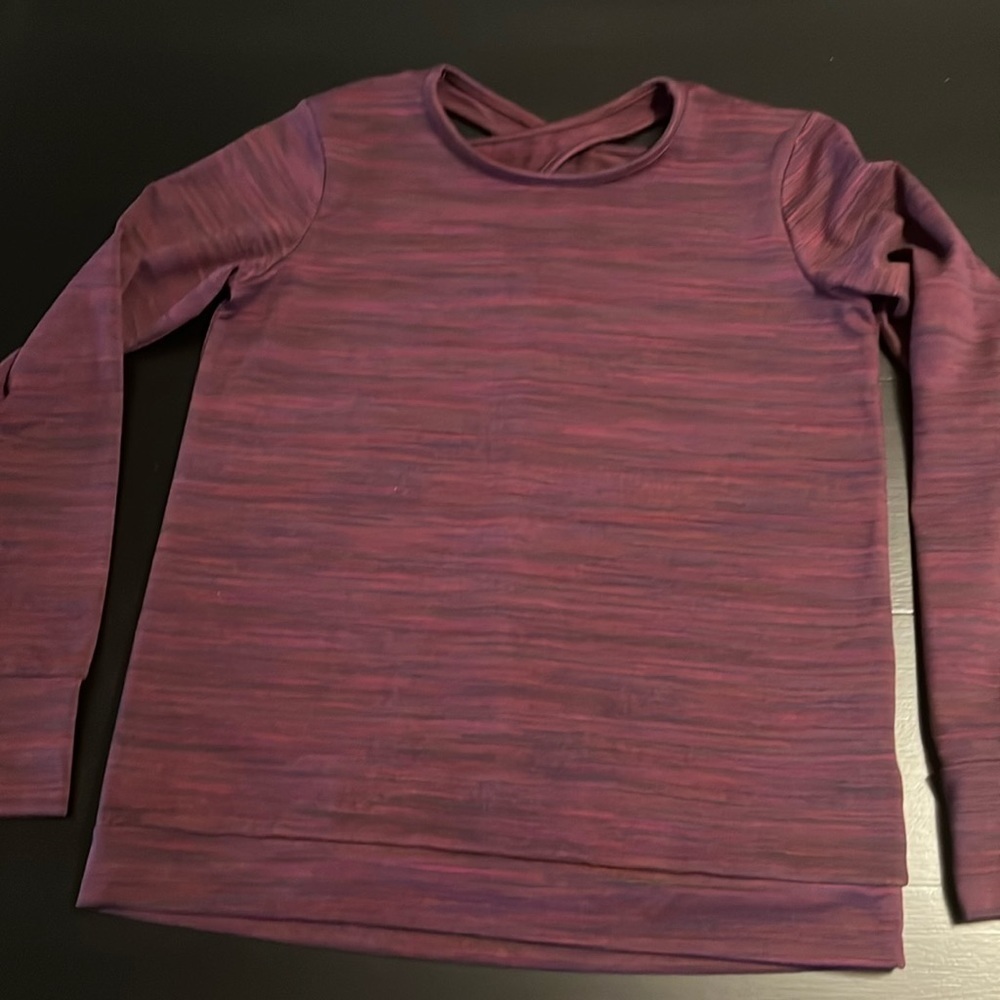 Runway Athletics‎ top